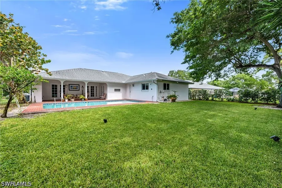 162 Westwood Drive, Naples, FL 34110 - #2