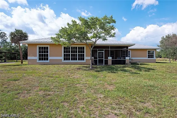 581 Wild Turkey Drive, Naples, FL 34120