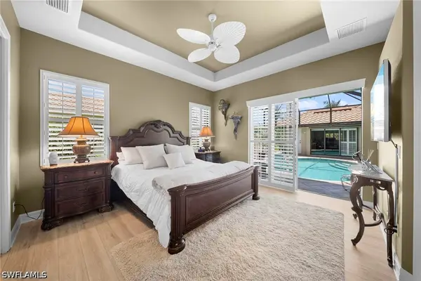 955 Tivoli Court, Naples, FL 34104