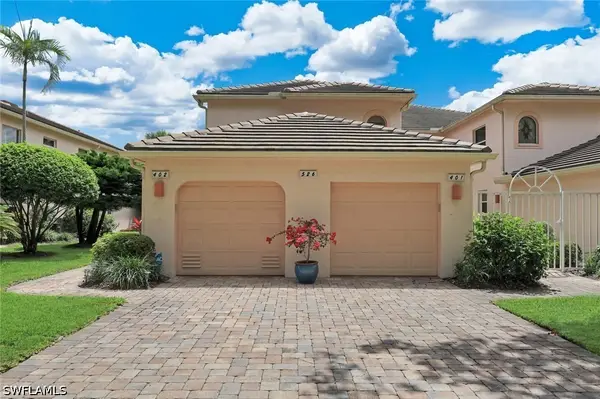 526 Lake Louise Circle #402, Naples, FL 34110