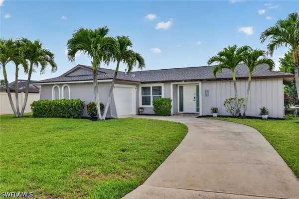 3813 SE 12th Place, Cape Coral, FL 33904