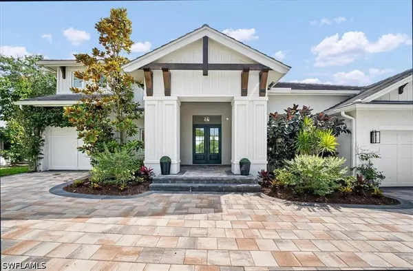 7985 Beaumont Court, Naples, FL 34109