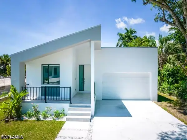 3015 Karen Drive, Naples, FL 34112