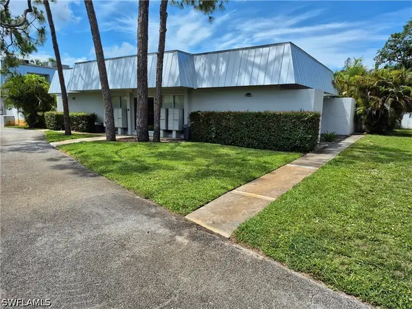 4909 Catalina Drive #49, Naples, FL 34112