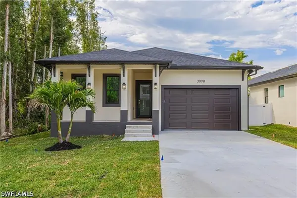 3098 Pine Tree Drive, Naples, FL 34112