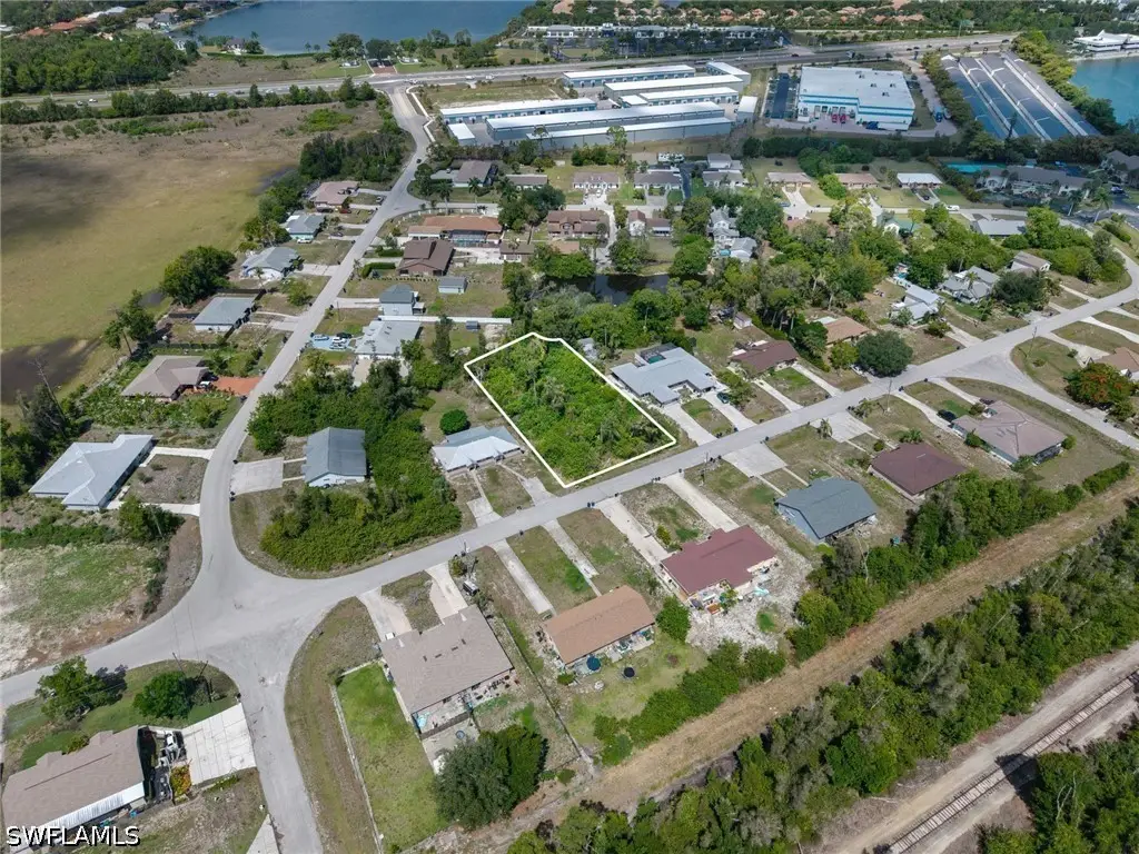 17424/426 Carnegie Cir Circle E, Fort Myers, FL 33967 - #1