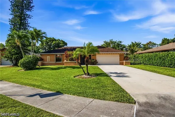 9792 Kentucky Street, Bonita Springs, FL 34135
