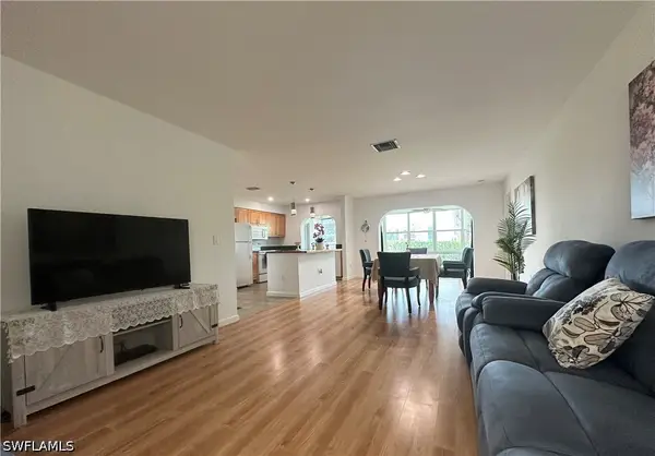 3439 Boca Ciega Drive #E7, Naples, FL 34112