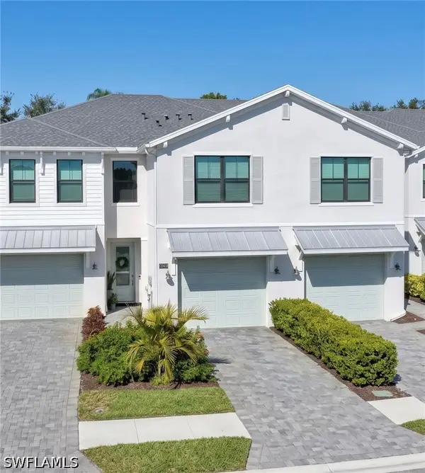 13045 Pembroke Drive, Naples, FL 34105