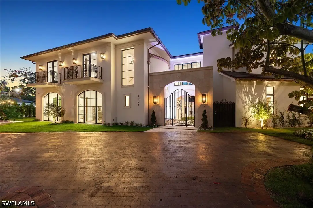 1598 Nautilus Road, Naples, FL 34102 - #1