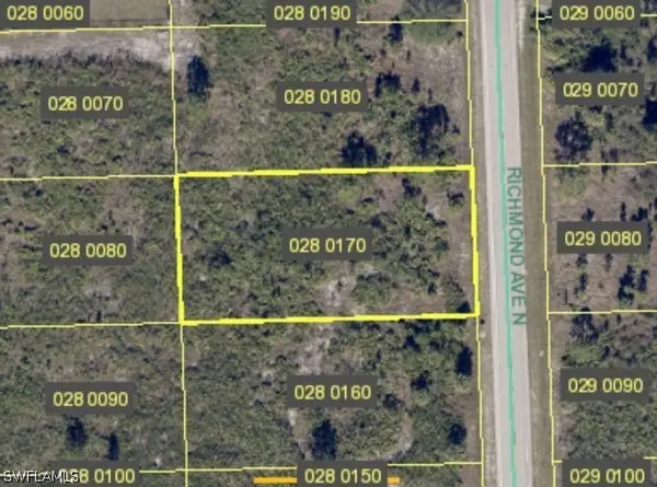 1009 Richmond Avenue N, Lehigh Acres, FL 33972