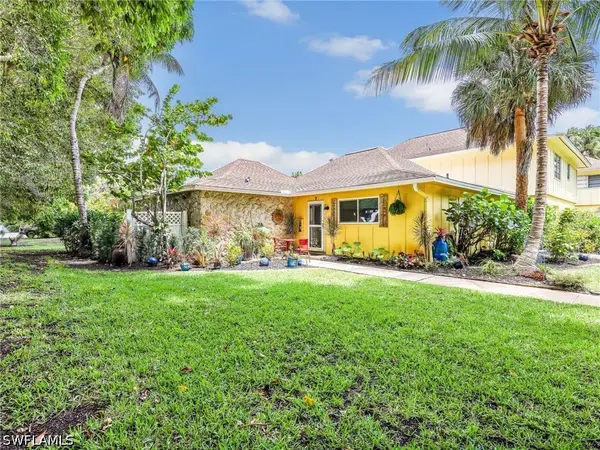 1201 Solana Road #7, Naples, FL 34103