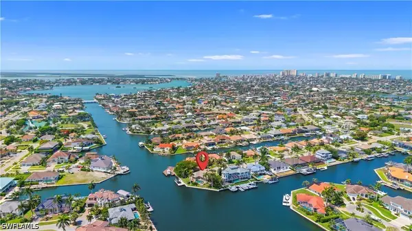 1688 Villa Court, Marco Island, FL 34145