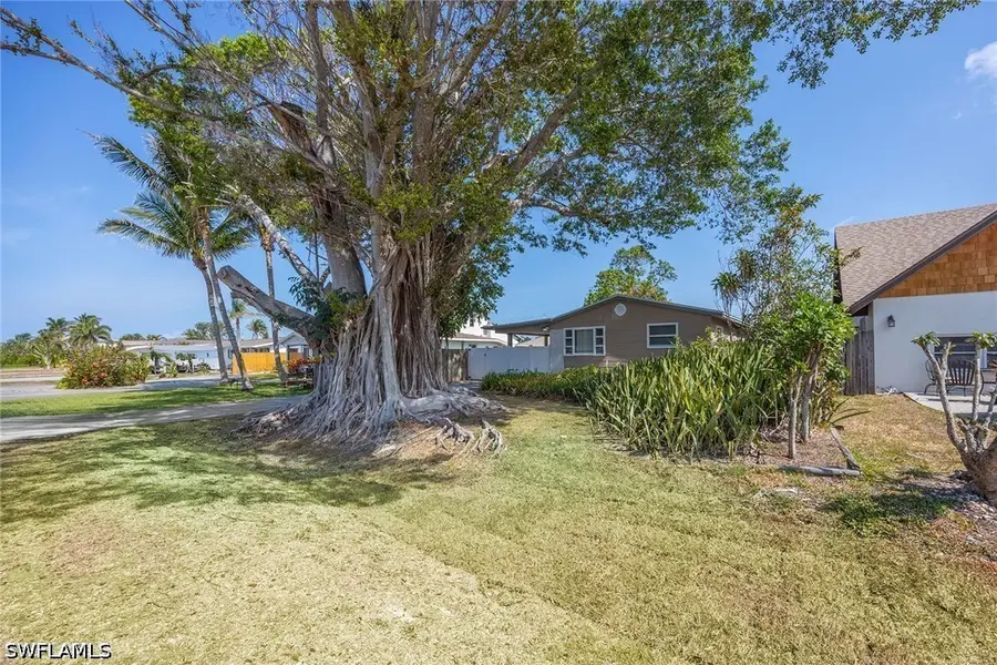 547 101st Avenue N, Naples, FL 34108 - #2