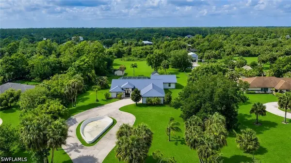 260 20th Avenue Ne, Naples, FL 34120