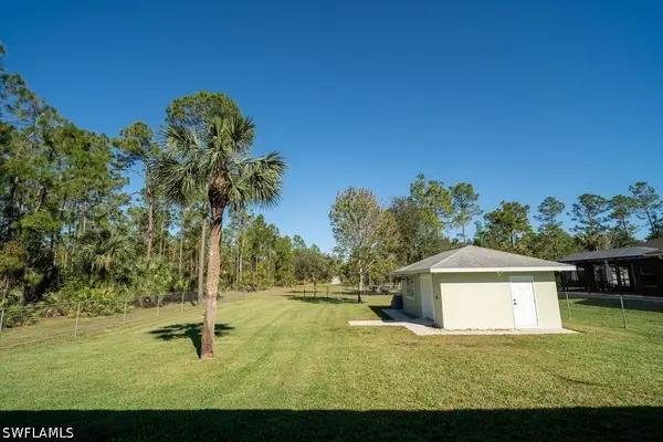 2421 22nd Avenue Ne, Naples, FL 34120