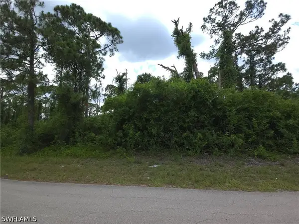 566 Parker Avenue S, Lehigh Acres, FL 33974