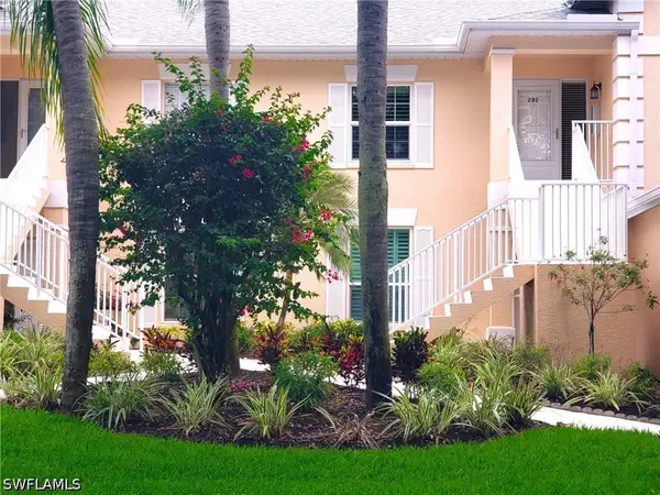 736 Wiggins Lake Drive #202, Naples, FL 34110