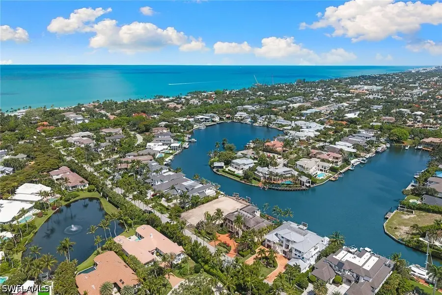 421 21st Avenue S, Naples, FL 34102 - #3