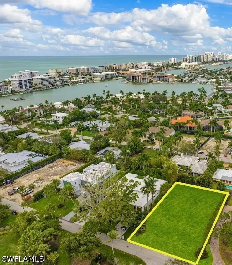 421 Bow Line Drive, Naples, FL 34103 - #3