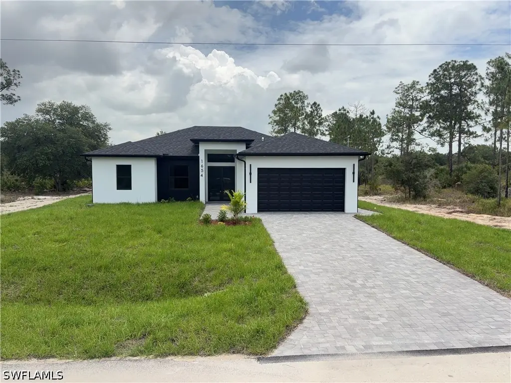1654 Poinsettia Avenue, Lehigh Acres, FL 33972 - #1