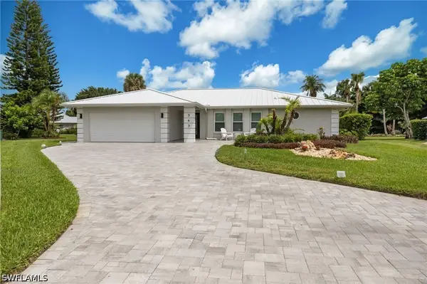 363 Juli Fe Drive, Naples, FL 34110
