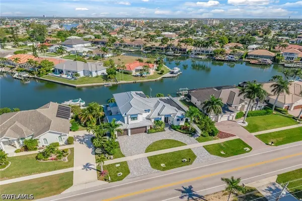 478 Kendall Drive, Marco Island, FL 34145