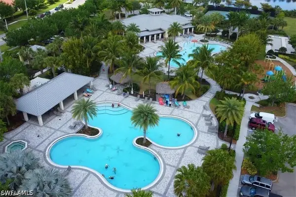 2584 Vine Avenue, Naples, FL 34120