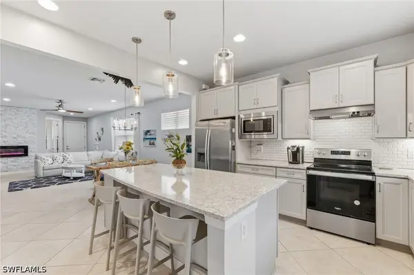 10947 Glenhurst Street, Fort Myers, FL 33913