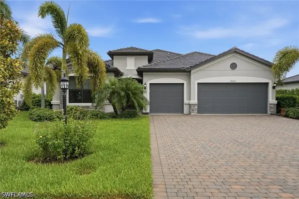 19685 The Place Boulevard, Estero, FL 33928