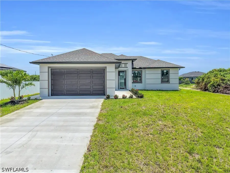 1032 Cavanagh Avenue, Lehigh Acres, FL 33971 - #3