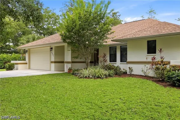 5231 Hickory Wood Drive, Naples, FL 34119