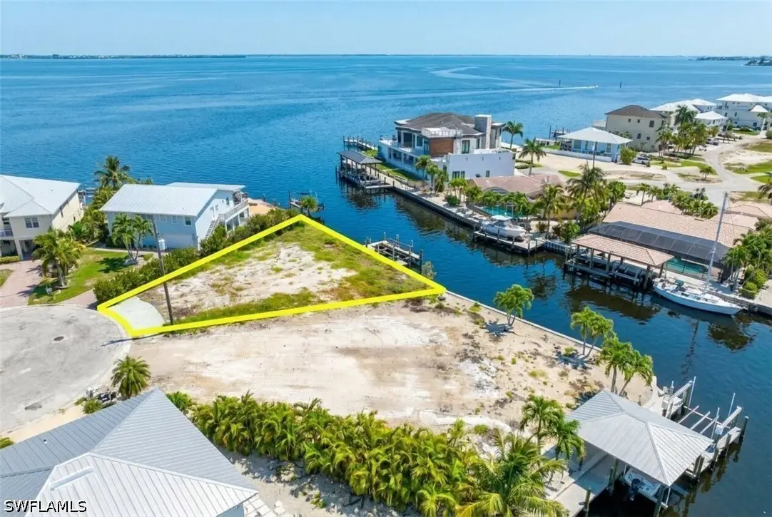 20 Avenida Carita, Fort Myers Beach, FL 33931 - #1