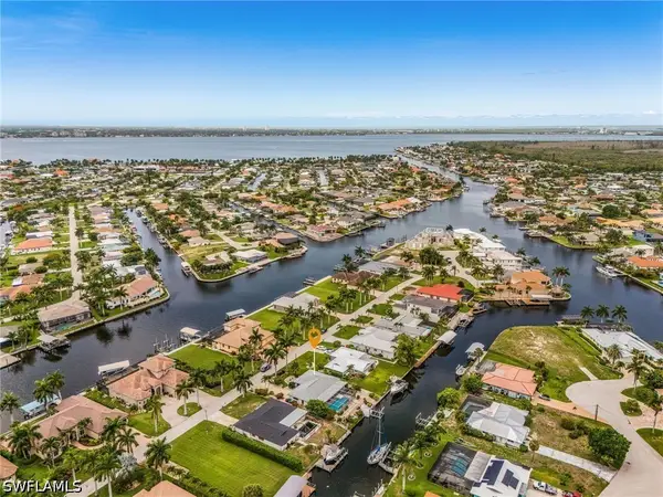 5050 Sorrento Court, Cape Coral, FL 33904
