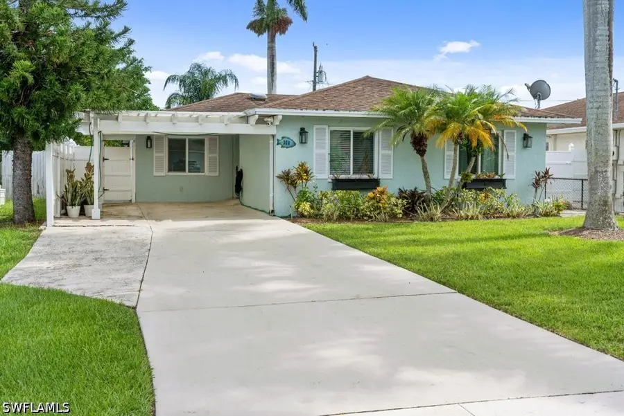 744 94th Avenue N, Naples, FL 34108 - #2