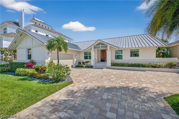 240 Channel Drive, Naples, FL 34108