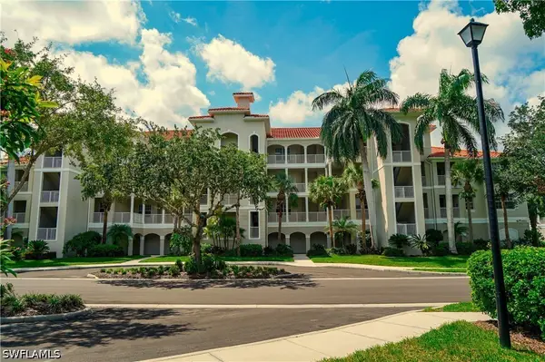 4853 Hampshire Court #105, Naples, FL 34112
