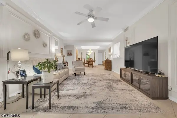6735 Huntington Lakes Circle #102, Naples, FL 34119