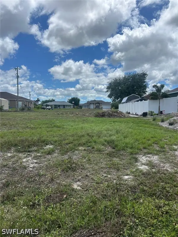 2020 NW 4th Terrace, Cape Coral, FL 33993