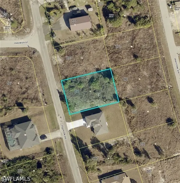 963 Edgerton Avenue, Lehigh Acres, FL 33974