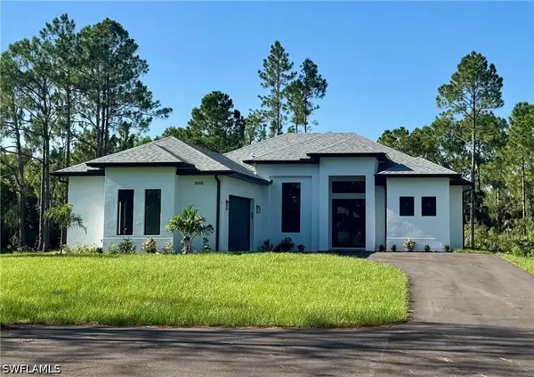 562 20th Street Ne, Naples, FL 34117