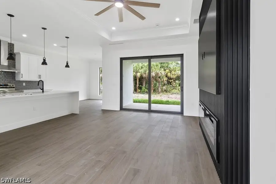 562 20th Street Ne, Naples, FL 34117 - #3