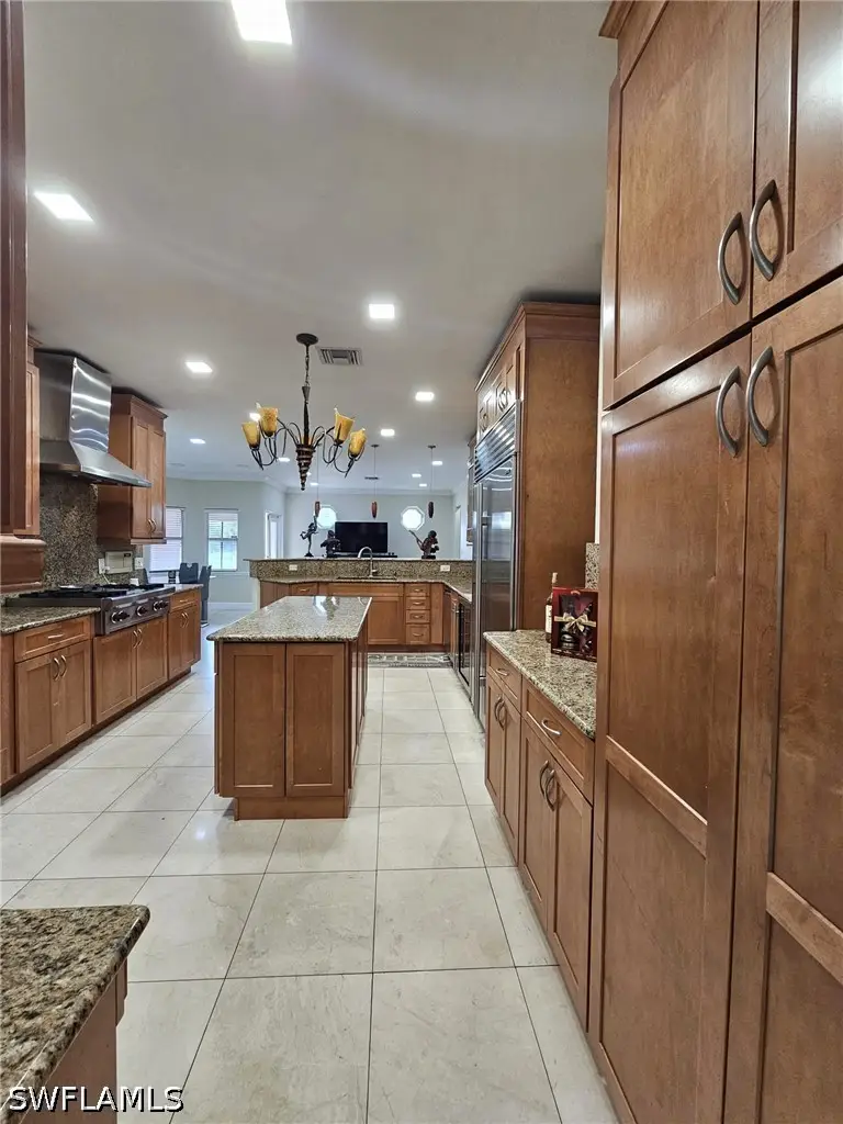 41 33rd Avenue Ne, Naples, FL 34120 - #1