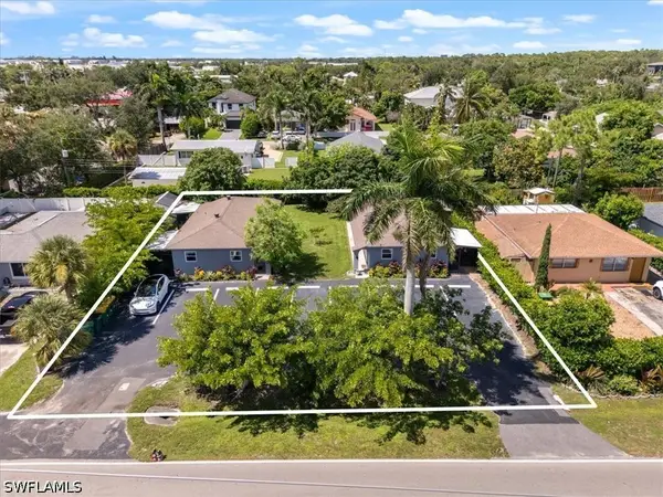 3365 Estey Avenue, Naples, FL 34104