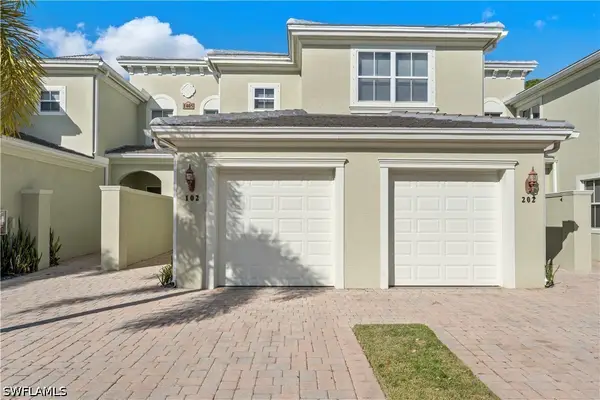1405 Mariposa Circle #102, Naples, FL 34105