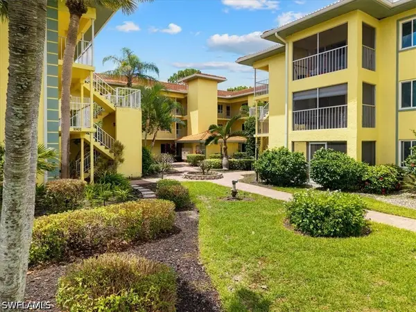 1001 Foxfire Lane #102, Naples, FL 34104