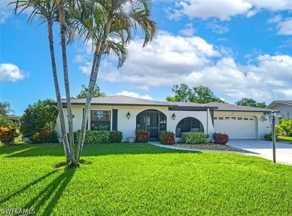 120 Fleur De Lis Lane, Naples, FL 34112
