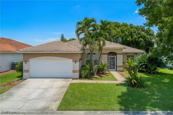 11082 Lakeland Circle, Fort Myers, FL 33913