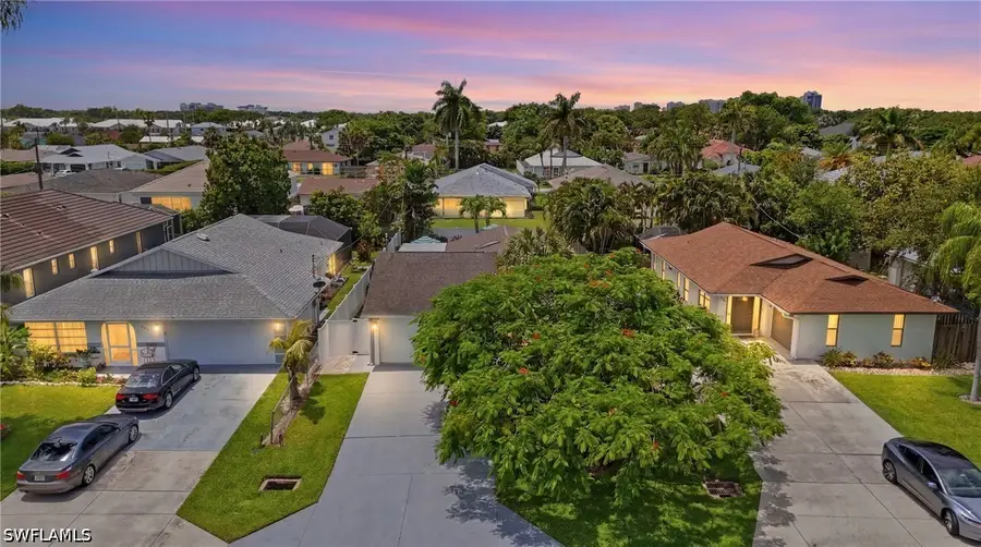 764 94th Avenue N, Naples, FL 34108 - #3