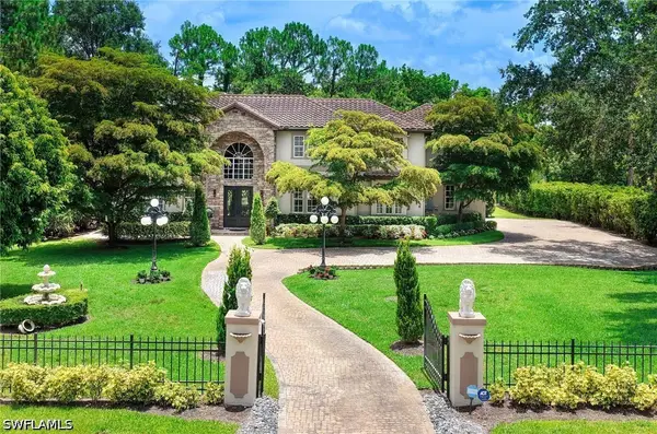 9250 The Lane, Naples, FL 34109